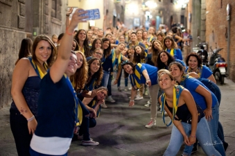 All in 90 seconds:All in 90 seconds: The contrada dinner